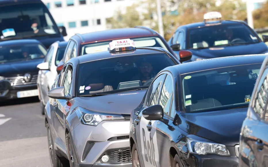 Concurrence Taxis/VTC : pourquoi les tensions s’intensifient en 2025