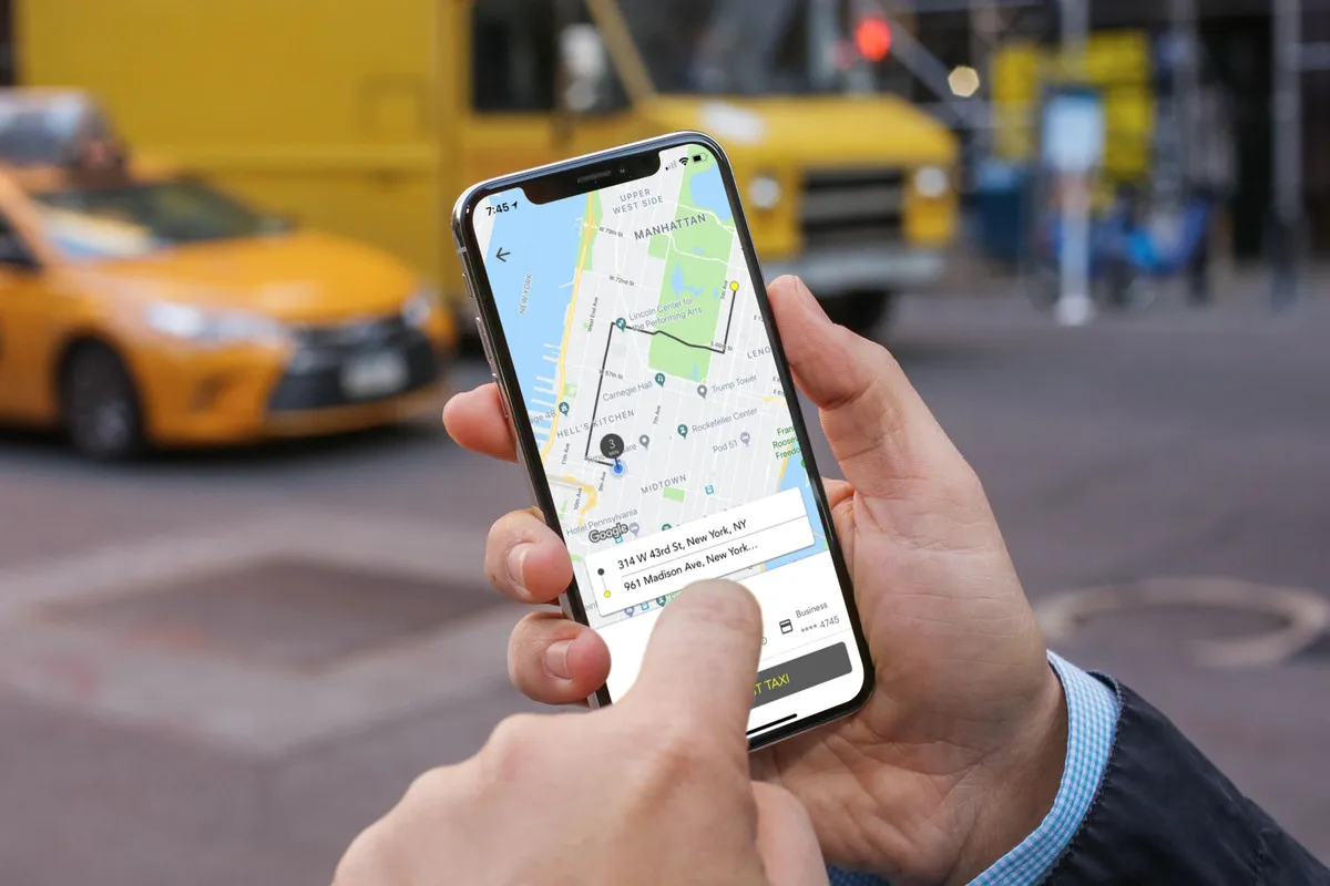 L'avènement des applications de réservation de taxi a profondément transformé le paysage du transport urbain à Paris.