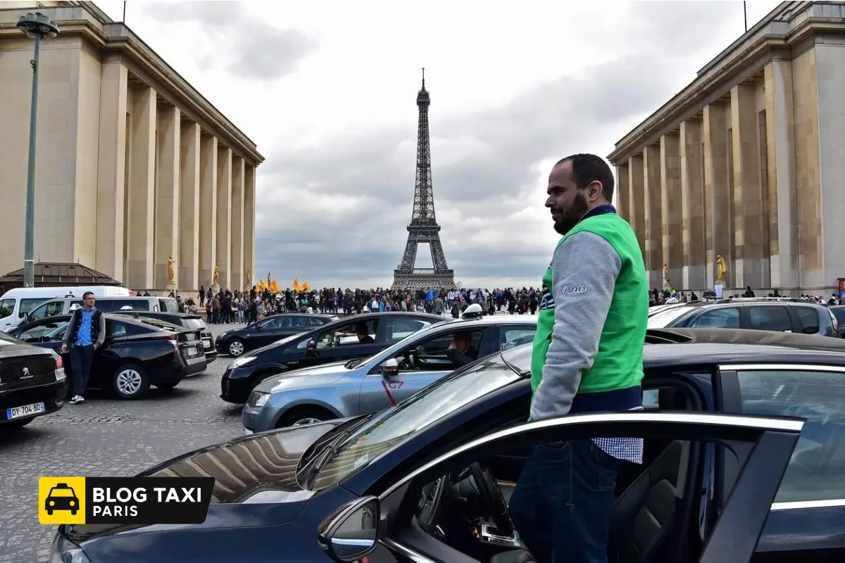 Analyse 2026 : comment les taxis parisiens adaptent leur modèle économique après les blocages. Diversification, spécialisations, plateformes, abonnements, TPMR et transports conventionnés.